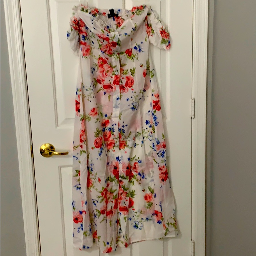 Floral White Maxi Dress